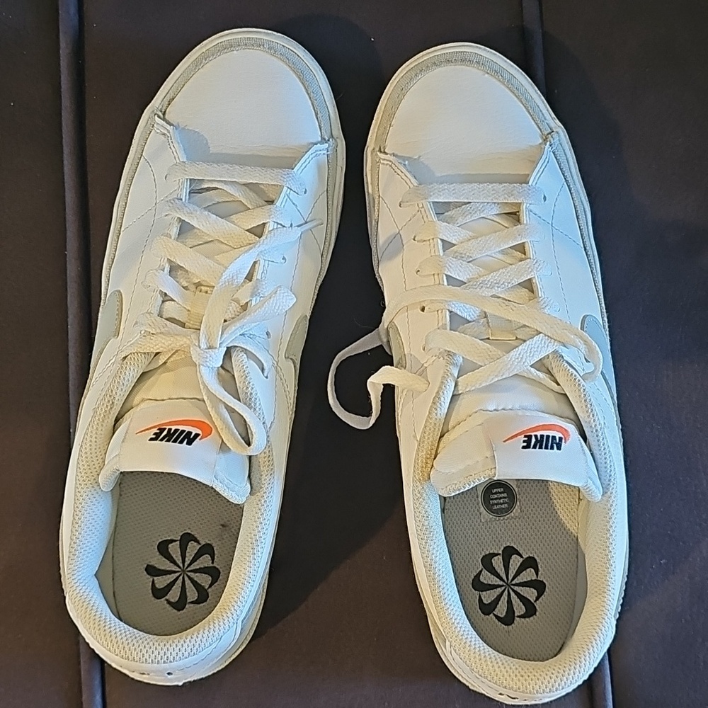 Nike White Low-Top Sneakers with Gray Swoosh and Orange Logo - Picture 3 of 4